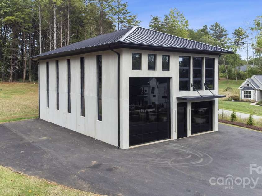 248 Singleton Road, Mooresville, NC 28117.  MLS# CAR4192908, YatesRealty ID 6088. 