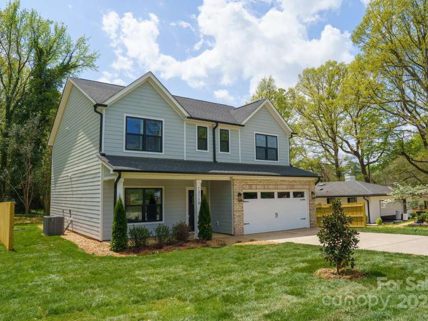 13110 Blacksmith Court, Matthews, NC 28105.  MLS# CAR4226604, YatesRealty ID 6089. 
