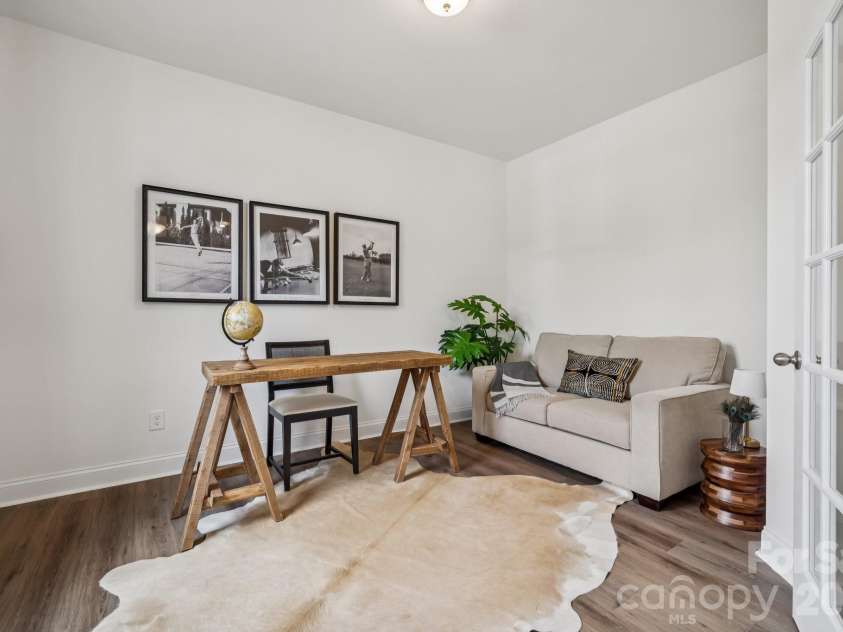 4148 Alexander View Drive, Charlotte, NC 28226.  MLS# CAR4345883, YatesRealty ID 6089. 