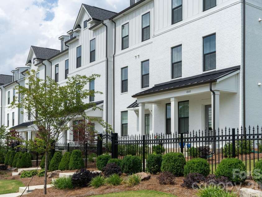 4148 Alexander View Drive, Charlotte, NC 28226.  MLS# CAR4345883, YatesRealty ID 6089. Home