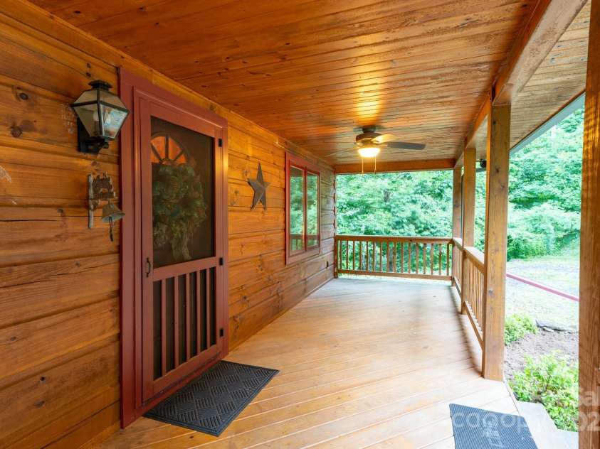 160 Capote Court, Boone, NC 28607.  MLS# CAR4319414, YatesRealty ID 609. 