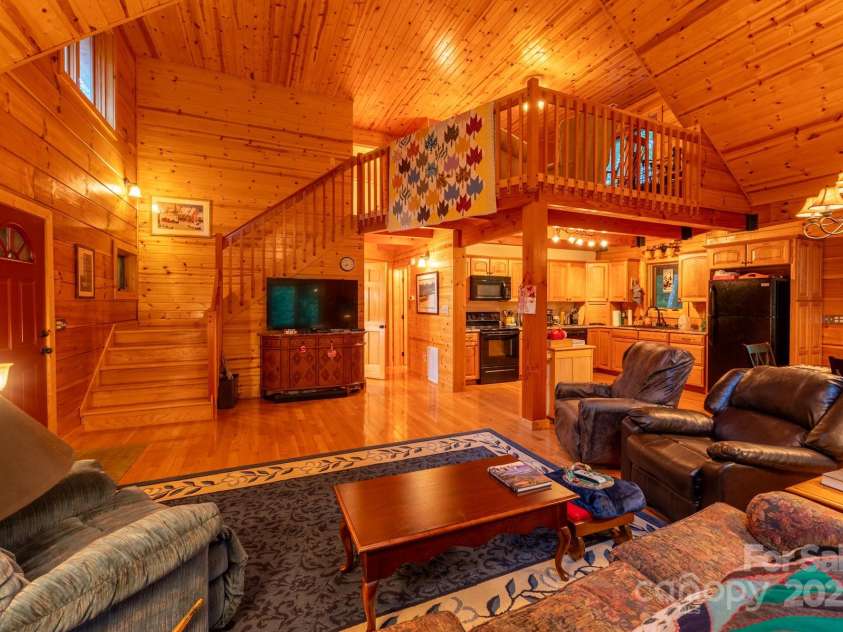 160 Capote Court, Boone, NC 28607.  MLS# CAR4319414, YatesRealty ID 609. 