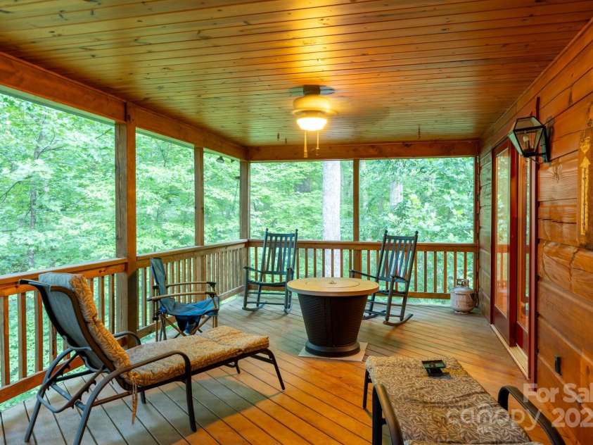 160 Capote Court, Boone, NC 28607.  MLS# CAR4319414, YatesRealty ID 609. 