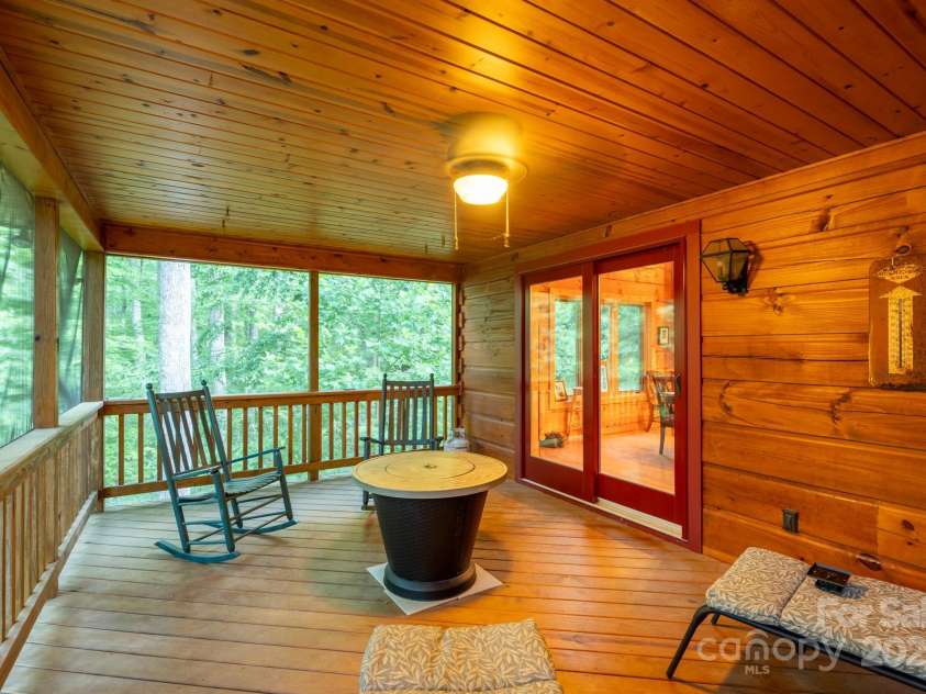 160 Capote Court, Boone, NC 28607.  MLS# CAR4319414, YatesRealty ID 609. 