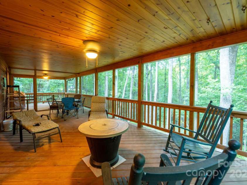 160 Capote Court, Boone, NC 28607.  MLS# CAR4319414, YatesRealty ID 609. 