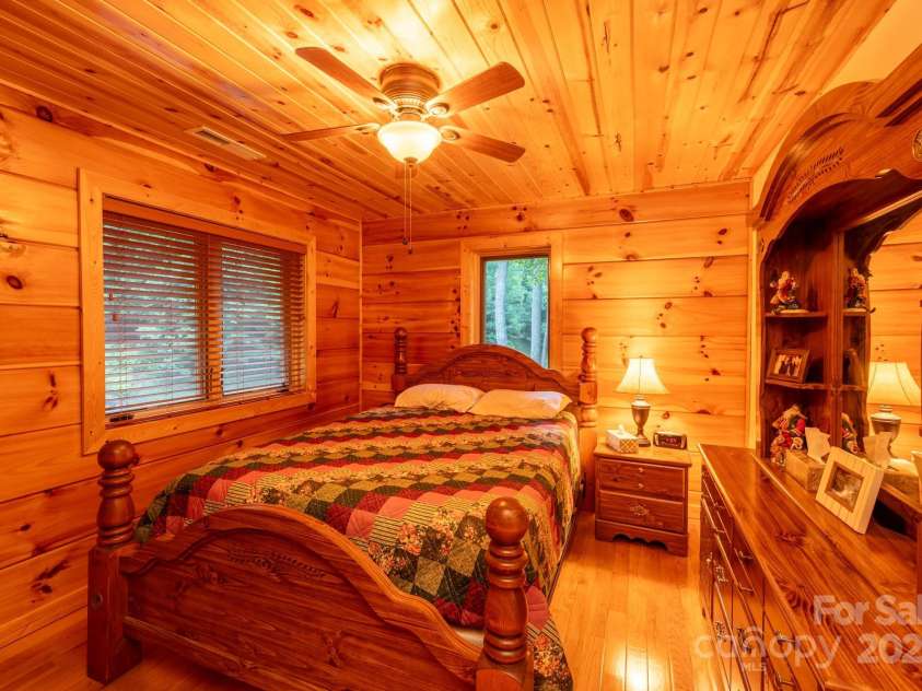 160 Capote Court, Boone, NC 28607.  MLS# CAR4319414, YatesRealty ID 609. 