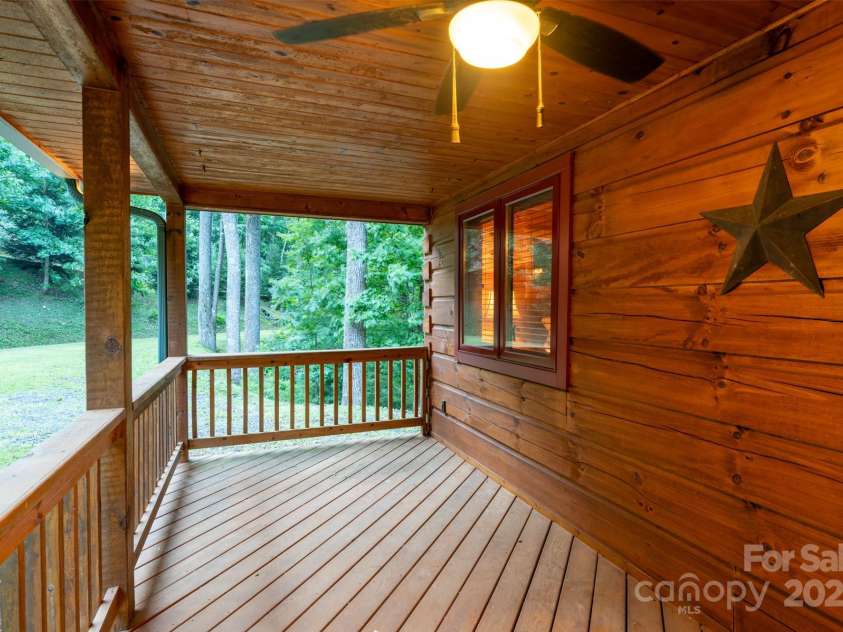 160 Capote Court, Boone, NC 28607.  MLS# CAR4319414, YatesRealty ID 609. 