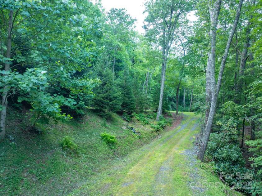 160 Capote Court, Boone, NC 28607.  MLS# CAR4319414, YatesRealty ID 609. 