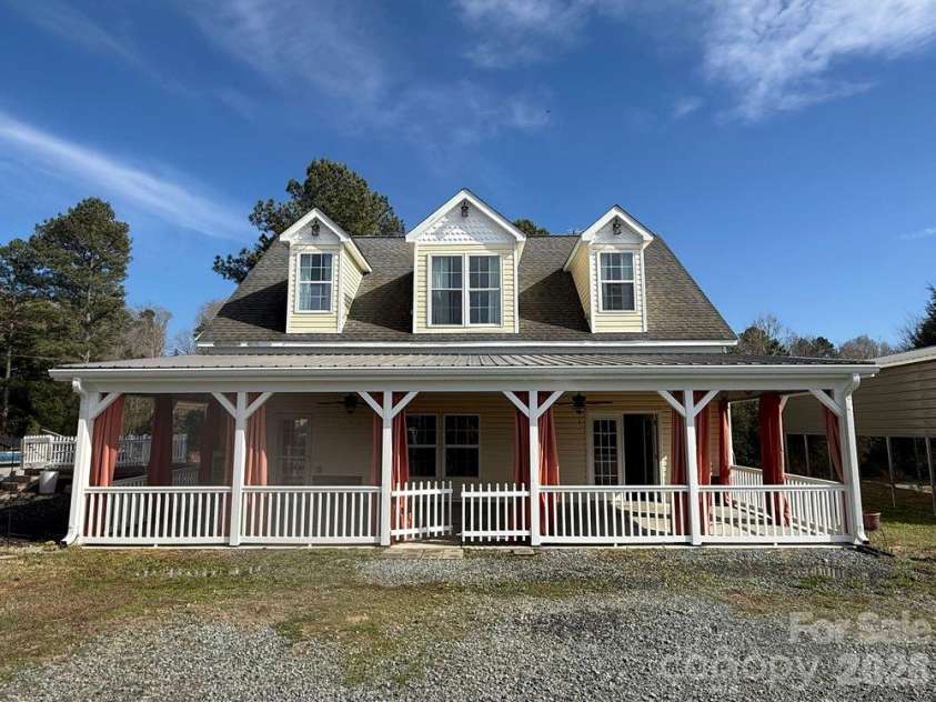 6875 Mount Pleasant Road, Concord, NC 28025.  MLS# CAR4436393, YatesRealty ID 6090. 