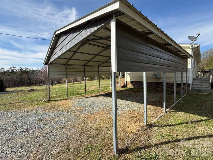 6875 Mount Pleasant Road, Concord, NC 28025.  MLS# CAR4436393, YatesRealty ID 6090. 