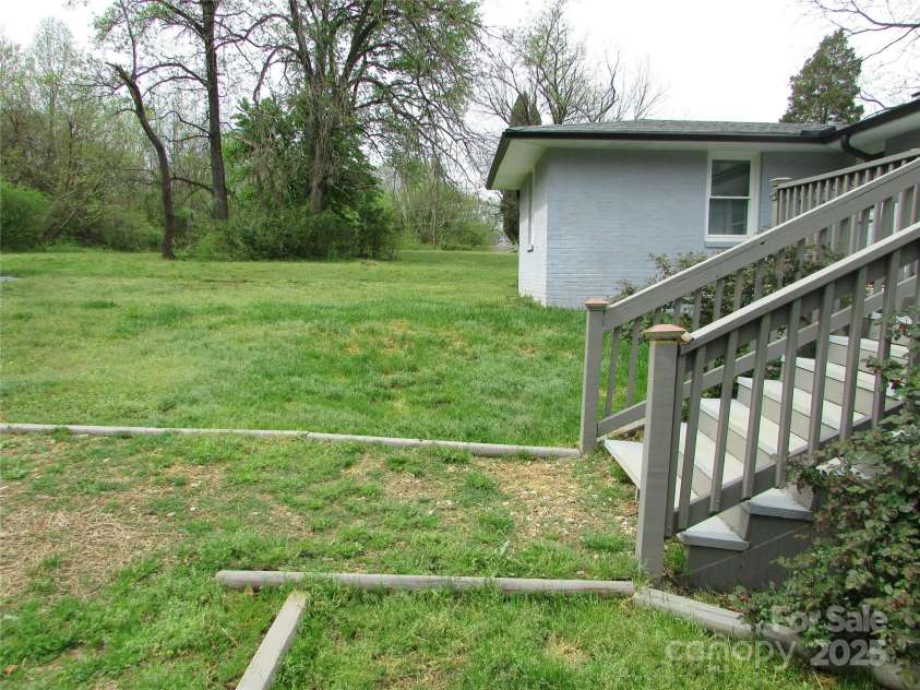 412 Broad Street, Salisbury, NC 28144.  MLS# CAR4246288, YatesRealty ID 6091. 