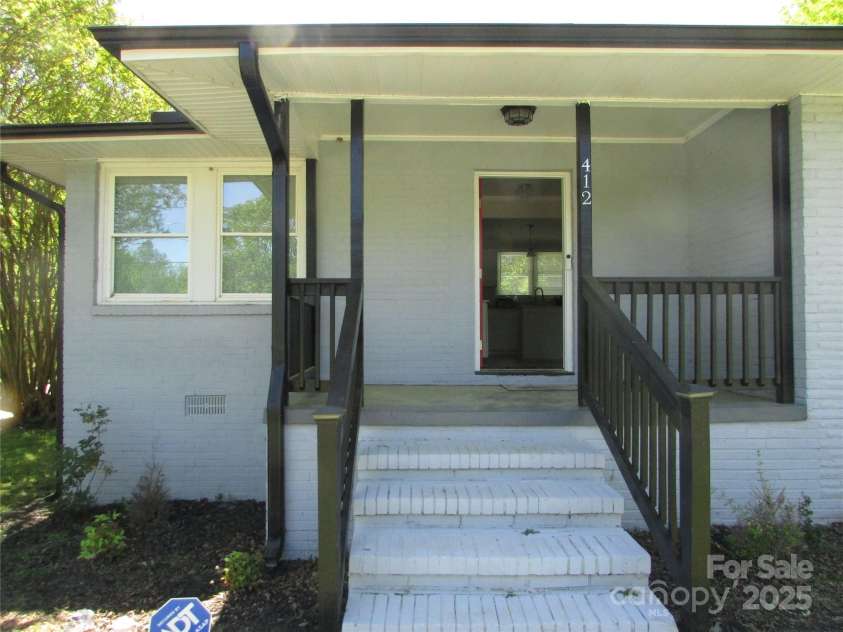 412 Broad Street, Salisbury, NC 28144.  MLS# CAR4246288, YatesRealty ID 6091. 