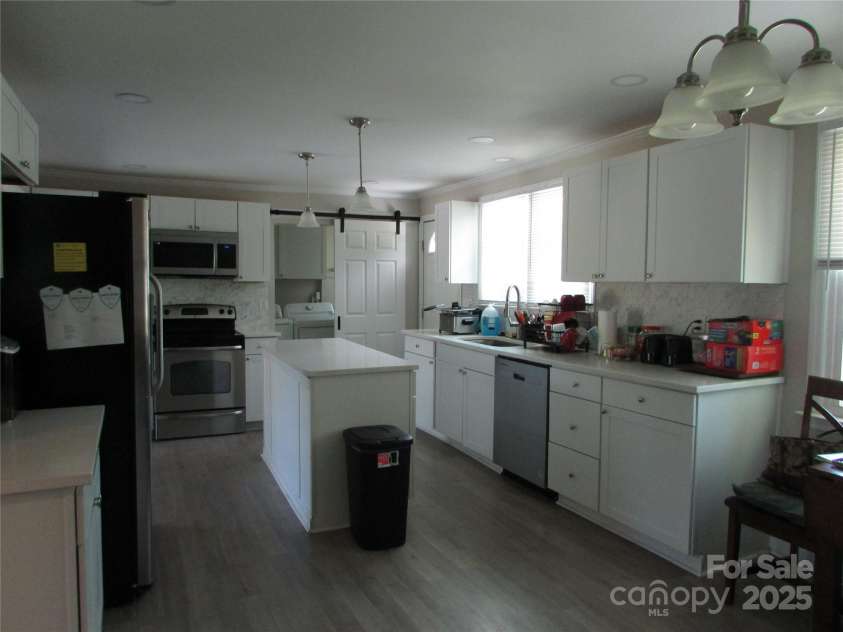 412 Broad Street, Salisbury, NC 28144.  MLS# CAR4246288, YatesRealty ID 6091. 