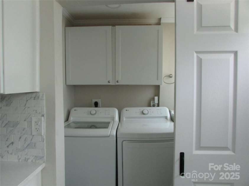 412 Broad Street, Salisbury, NC 28144.  MLS# CAR4246288, YatesRealty ID 6091. 