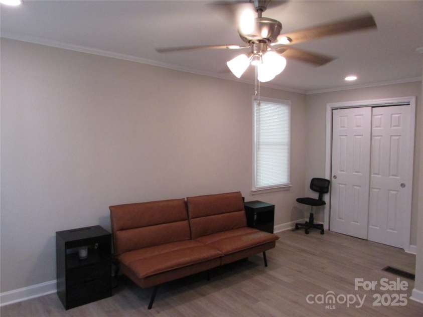 412 Broad Street, Salisbury, NC 28144.  MLS# CAR4246288, YatesRealty ID 6091. 