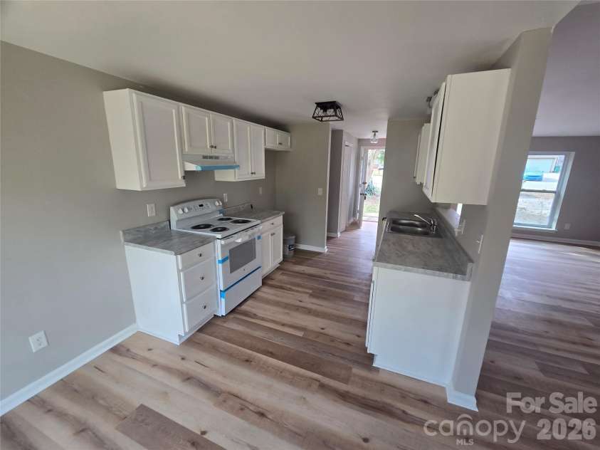 6608 Wagon Oak Road, Charlotte, NC 28212.  MLS# CAR4360214, YatesRealty ID 6091. 