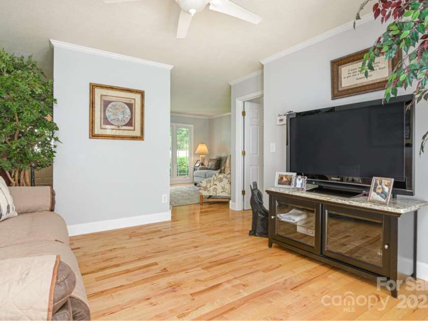 231 Kimberly Ann Drive, Hendersonville, NC 28792.  MLS# CAR4285461, YatesRealty ID 6092. Dining room/den