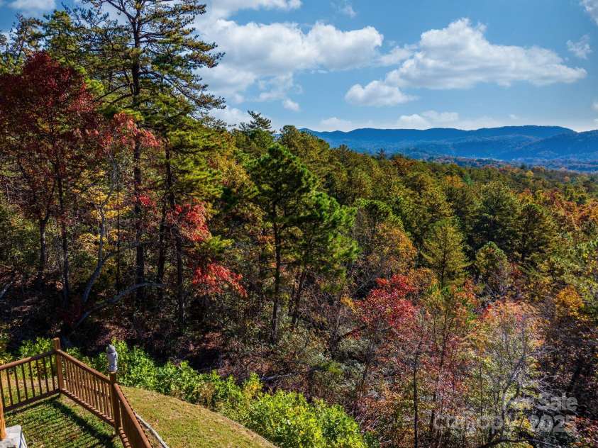 2464 Bridle Ridge Way, Lenoir, NC 28645.  MLS# CAR4026763, YatesRealty ID 6093. 