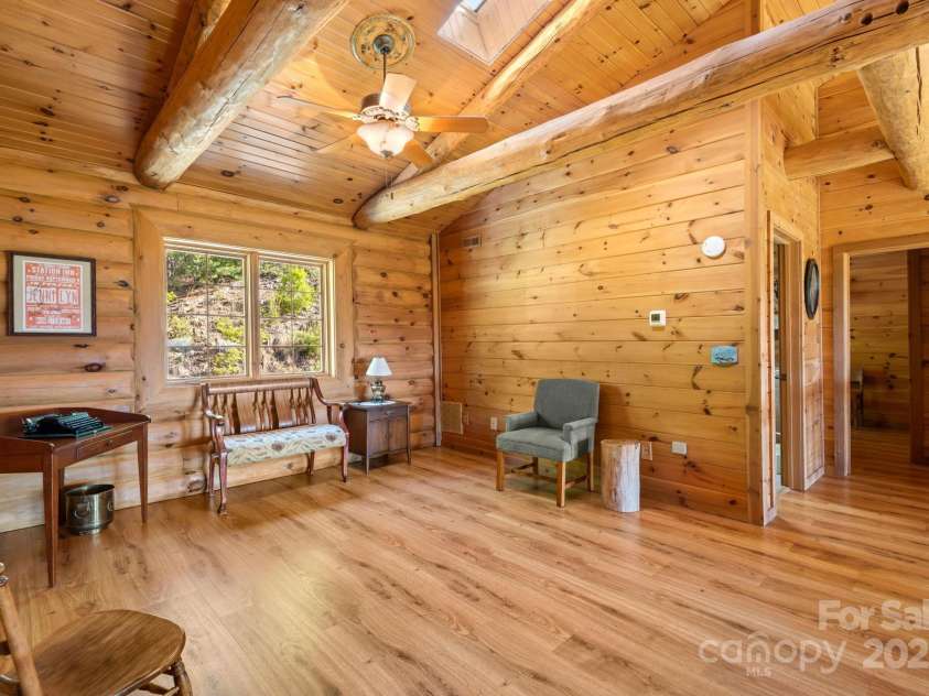 2464 Bridle Ridge Way, Lenoir, NC 28645.  MLS# CAR4026763, YatesRealty ID 6093. 