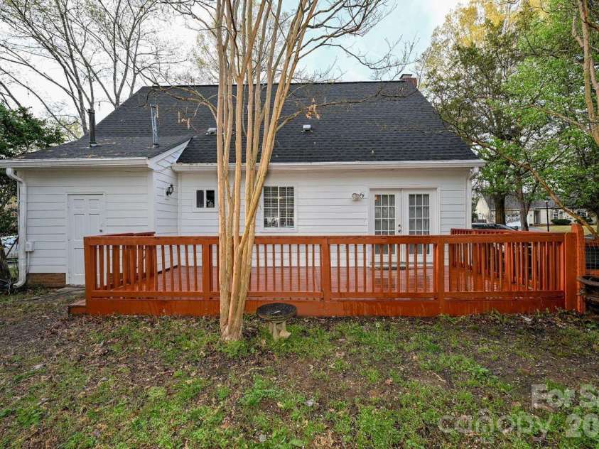8908 Golf Ridge Drive, Charlotte, NC 28277.  MLS# CAR4358184, YatesRealty ID 6093. 