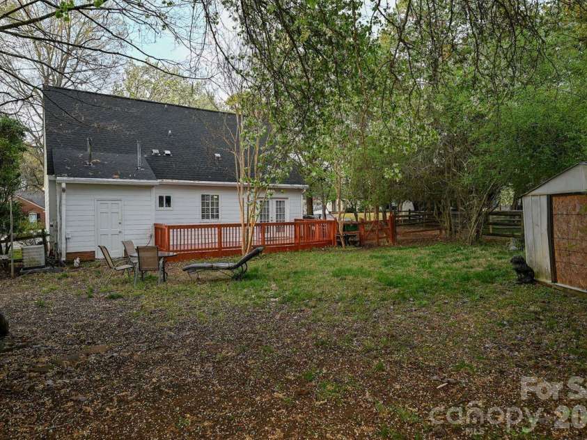 8908 Golf Ridge Drive, Charlotte, NC 28277.  MLS# CAR4358184, YatesRealty ID 6093. 