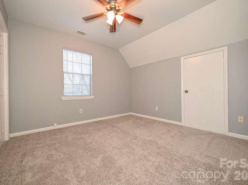 8908 Golf Ridge Drive, Charlotte, NC 28277.  MLS# CAR4358184, YatesRealty ID 6093. 