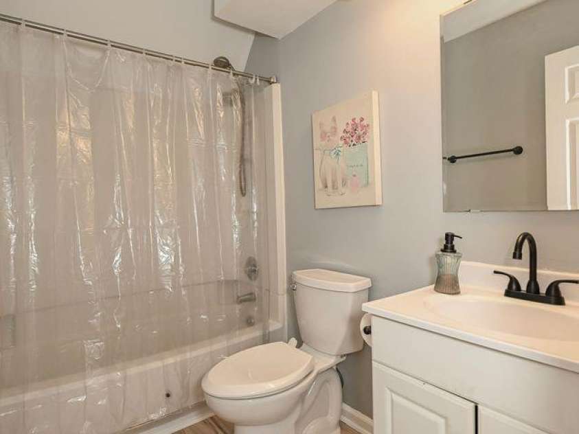 8908 Golf Ridge Drive, Charlotte, NC 28277.  MLS# CAR4358184, YatesRealty ID 6093. 