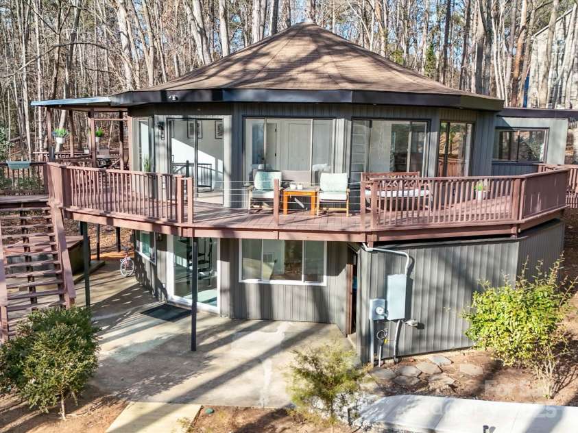 2143 Manawa Lane, Tega Cay, SC 29708.  MLS# CAR4264453, YatesRealty ID 6094. 