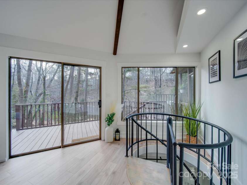 2143 Manawa Lane, Tega Cay, SC 29708.  MLS# CAR4264453, YatesRealty ID 6094. 