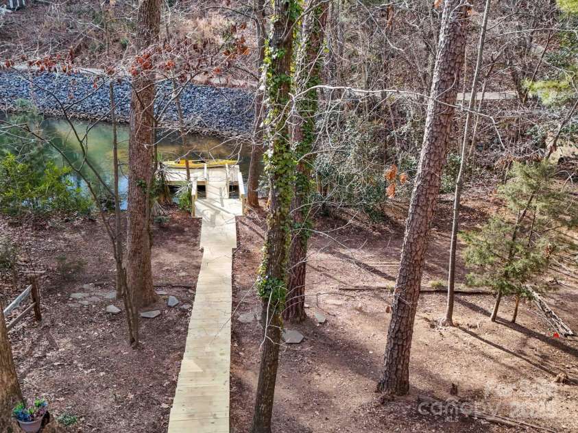 2143 Manawa Lane, Tega Cay, SC 29708.  MLS# CAR4264453, YatesRealty ID 6094. 