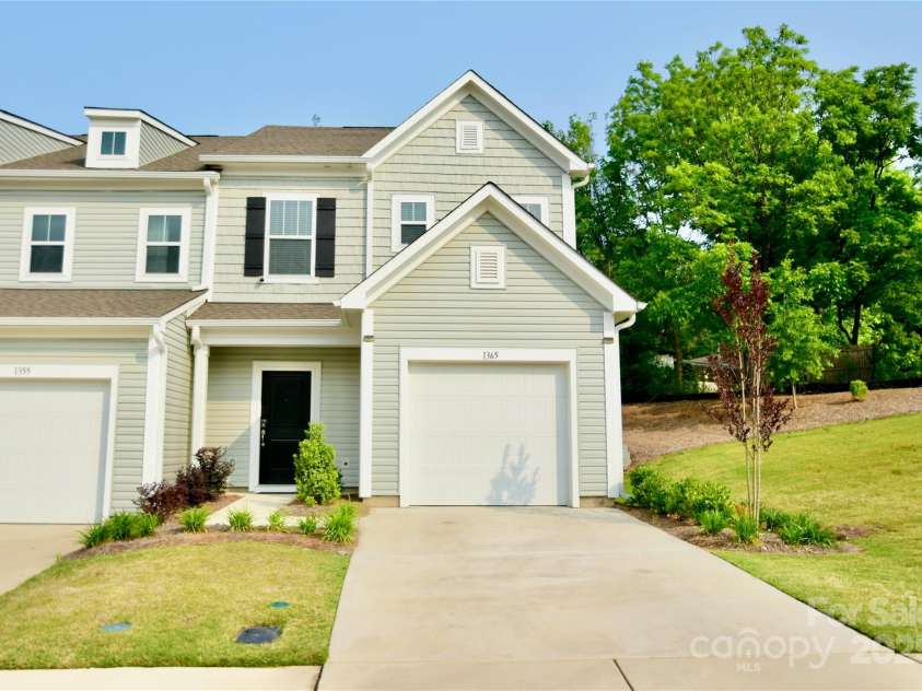 1365 Eagle Claw Drive, Kannapolis, NC 28083.  MLS# CAR4266017, YatesRealty ID 6095. 