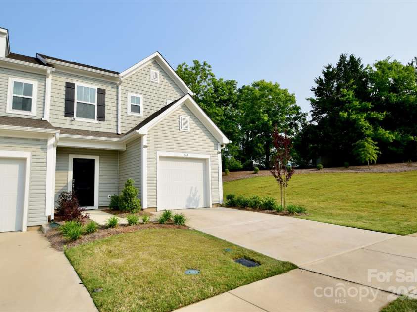 1365 Eagle Claw Drive, Kannapolis, NC 28083.  MLS# CAR4266017, YatesRealty ID 6095. 
