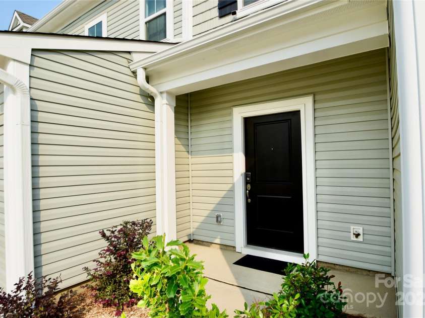 1365 Eagle Claw Drive, Kannapolis, NC 28083.  MLS# CAR4266017, YatesRealty ID 6095. 