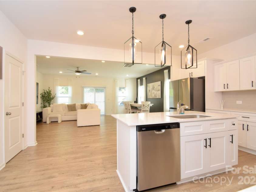 1365 Eagle Claw Drive, Kannapolis, NC 28083.  MLS# CAR4266017, YatesRealty ID 6095. 