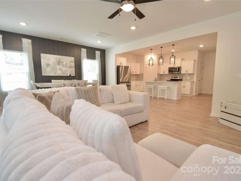 1365 Eagle Claw Drive, Kannapolis, NC 28083.  MLS# CAR4266017, YatesRealty ID 6095. 