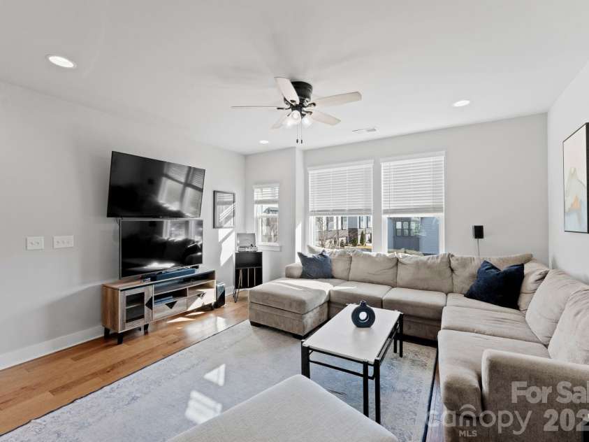 2310 Elizabeth Mill Place, Charlotte, NC 28208.  MLS# CAR4340084, YatesRealty ID 6095. 
