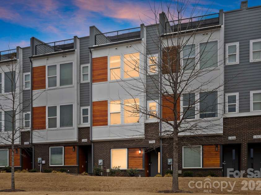 2310 Elizabeth Mill Place, Charlotte, NC 28208.  MLS# CAR4340084, YatesRealty ID 6095. 