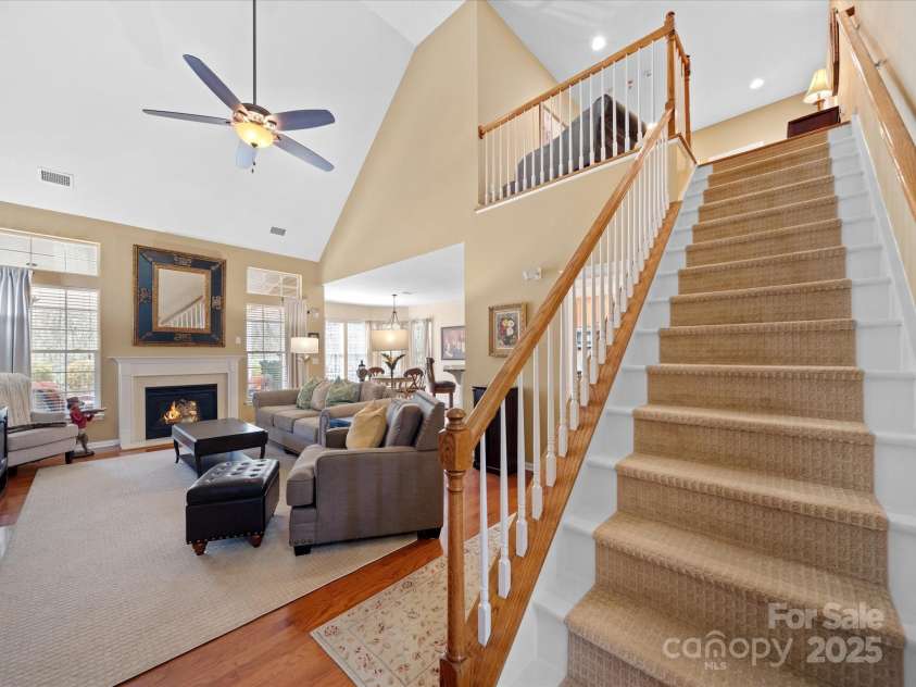 9727 Glenburn Lane, Charlotte, NC 28278.  MLS# CAR4240840, YatesRealty ID 6096. 