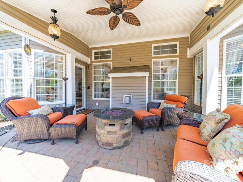 9727 Glenburn Lane, Charlotte, NC 28278.  MLS# CAR4240840, YatesRealty ID 6096. Outdoor Retreat