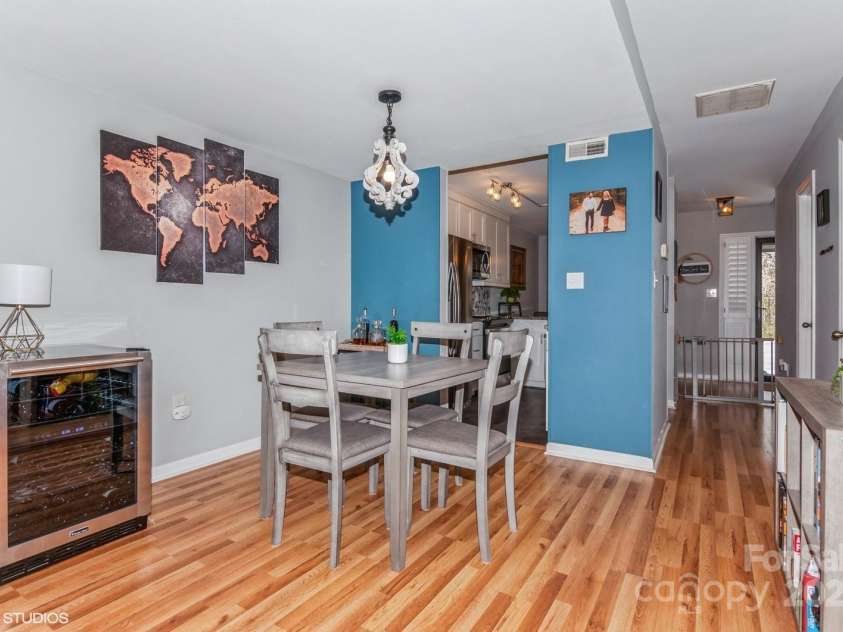 100 Willow Run Drive, Gastonia, NC 28056.  MLS# CAR4311176, YatesRealty ID 6099. 