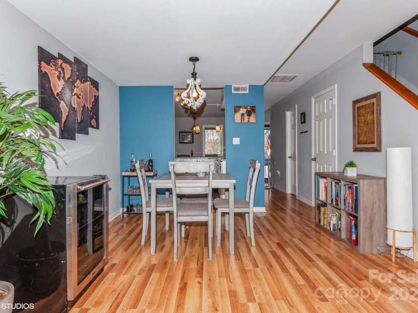 100 Willow Run Drive, Gastonia, NC 28056.  MLS# CAR4311176, YatesRealty ID 6099. 