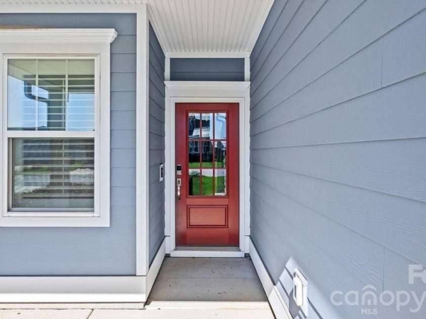 5197 Looking Glass Trail, Denver, NC 28037.  MLS# CAR4358338, YatesRealty ID 6099. 