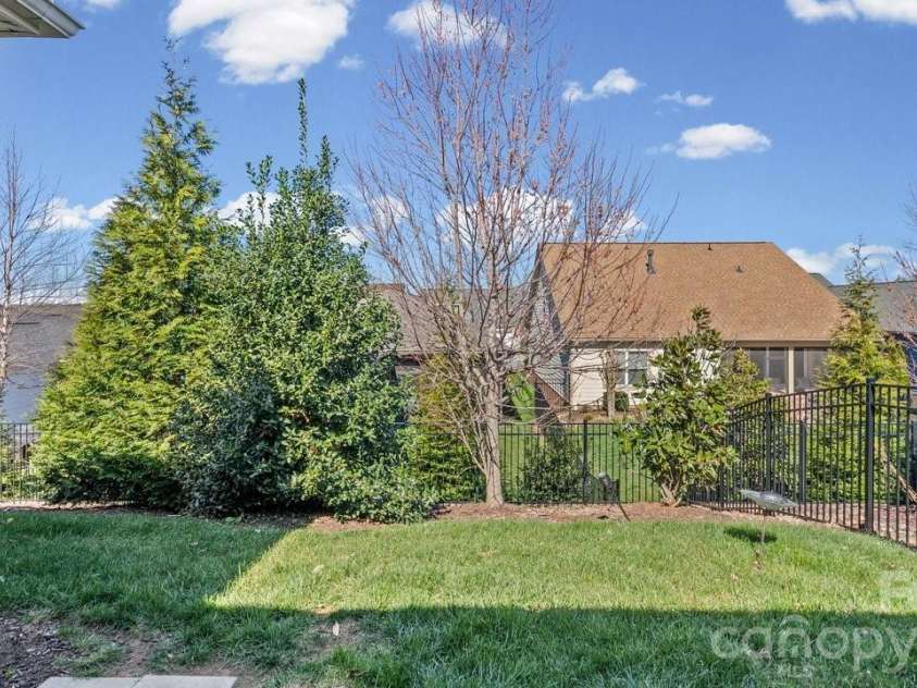 5197 Looking Glass Trail, Denver, NC 28037.  MLS# CAR4358338, YatesRealty ID 6099. 