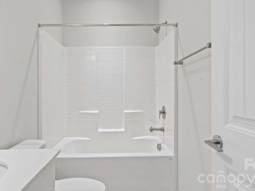 5197 Looking Glass Trail, Denver, NC 28037.  MLS# CAR4358338, YatesRealty ID 6099. 