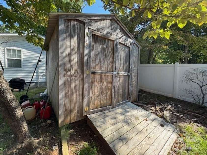 175 Roberts Ridge Road, Mount Gilead, NC 27306.  MLS# CAR4299076, YatesRealty ID 61. 