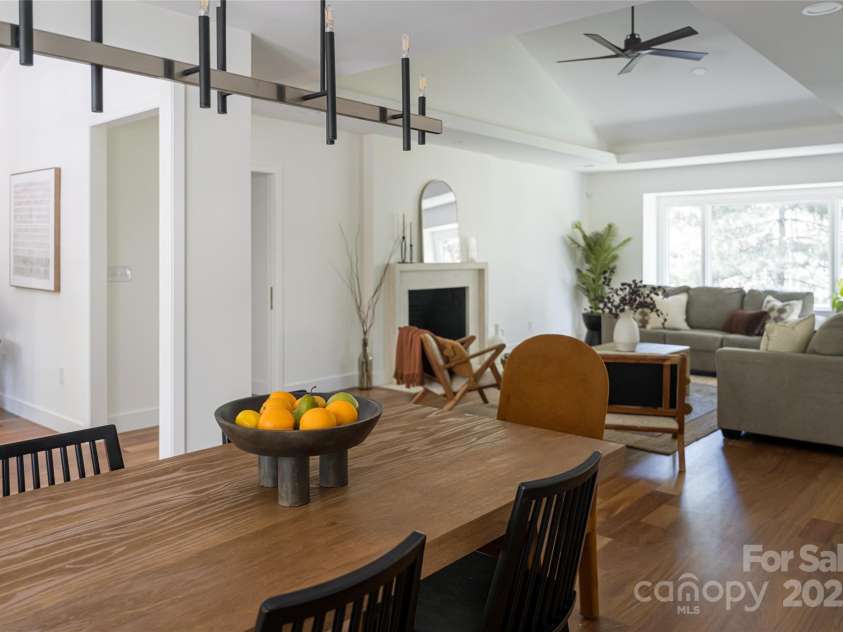 5 Holly Hill Road, Asheville, NC 28803.  MLS# CAR4295070, YatesRealty ID 61. 