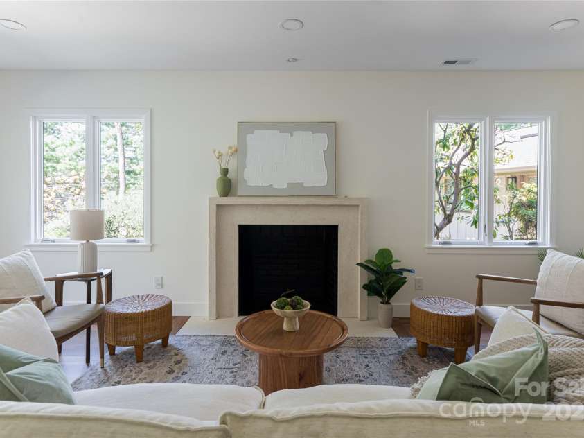 5 Holly Hill Road, Asheville, NC 28803.  MLS# CAR4295070, YatesRealty ID 61. 