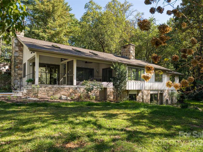 5 Holly Hill Road, Asheville, NC 28803.  MLS# CAR4295070, YatesRealty ID 61. 