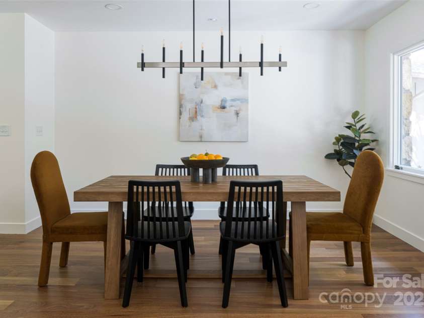 5 Holly Hill Road, Asheville, NC 28803.  MLS# CAR4295070, YatesRealty ID 61. Dining Room