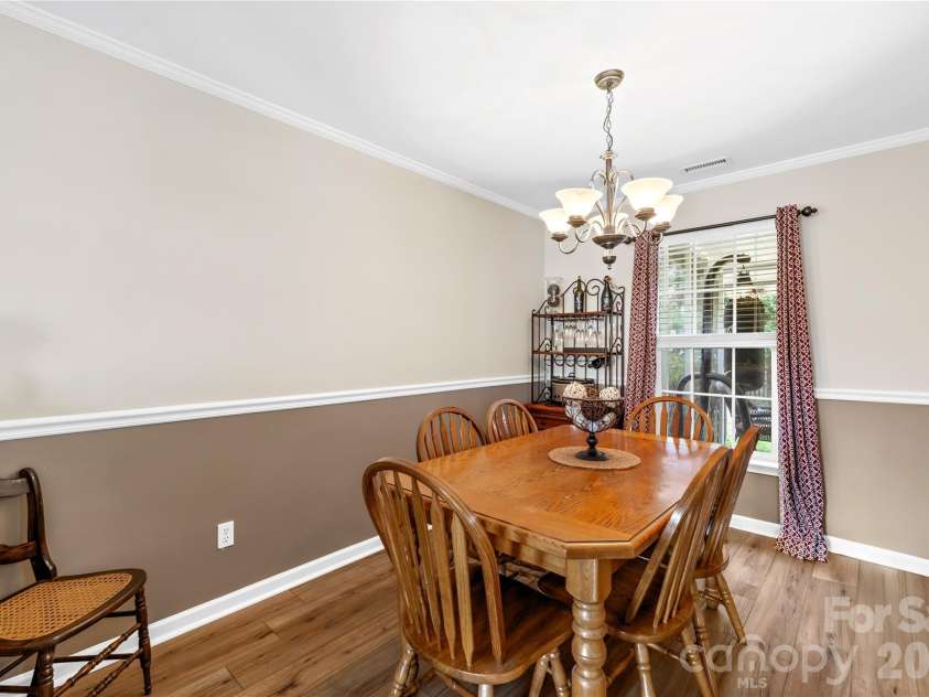 109 Plainview Court, Mooresville, NC 28115.  MLS# CAR4338058, YatesRealty ID 6100. 